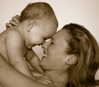 maternità e teoria dell'attaccamento